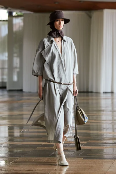 Look 37